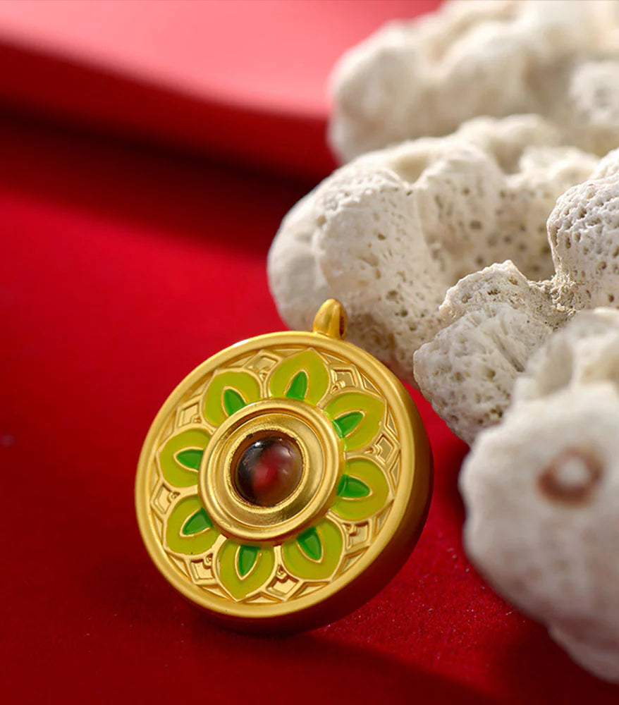 Green Tara Wheel Pendant With Chain - 7720