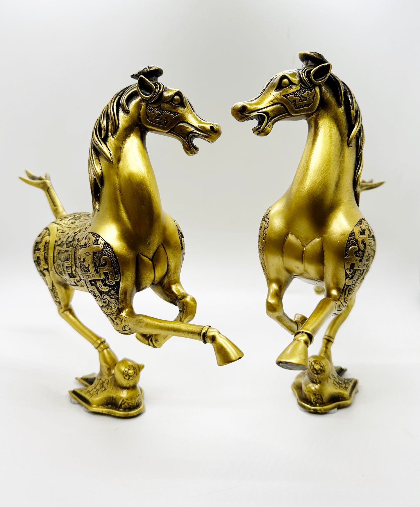 6653 - Horse on Swallow (Pair)
