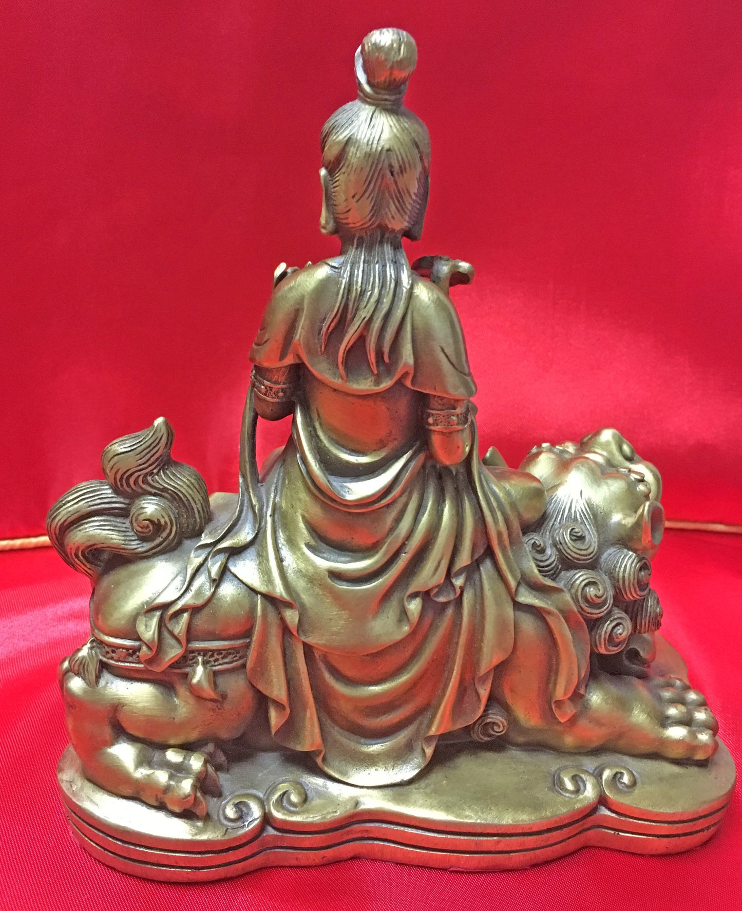15133 - Kuan Yin Sitting On Snow Lion and Holding Ru Yi