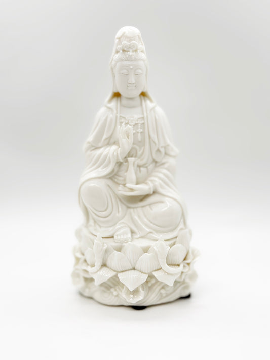 16622 - Kuan Yin Sitting on Lotus - 7 1/4 Inches Height