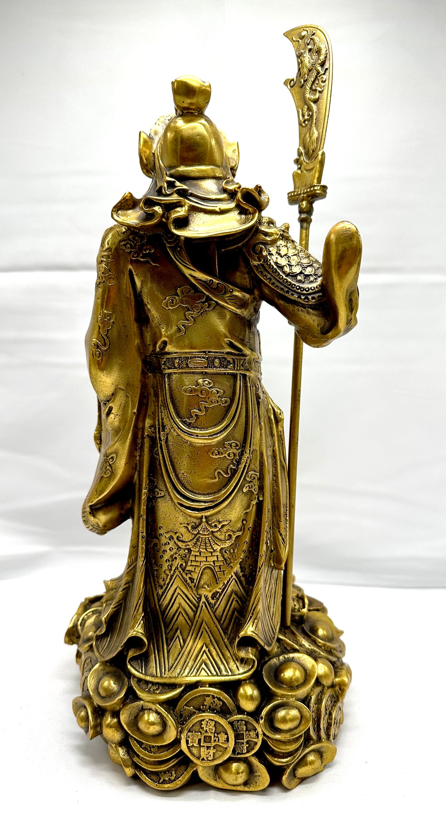 5650 - Standing Kwan Kung Holding Wealth Bowl and Stepping On Gold Ingots