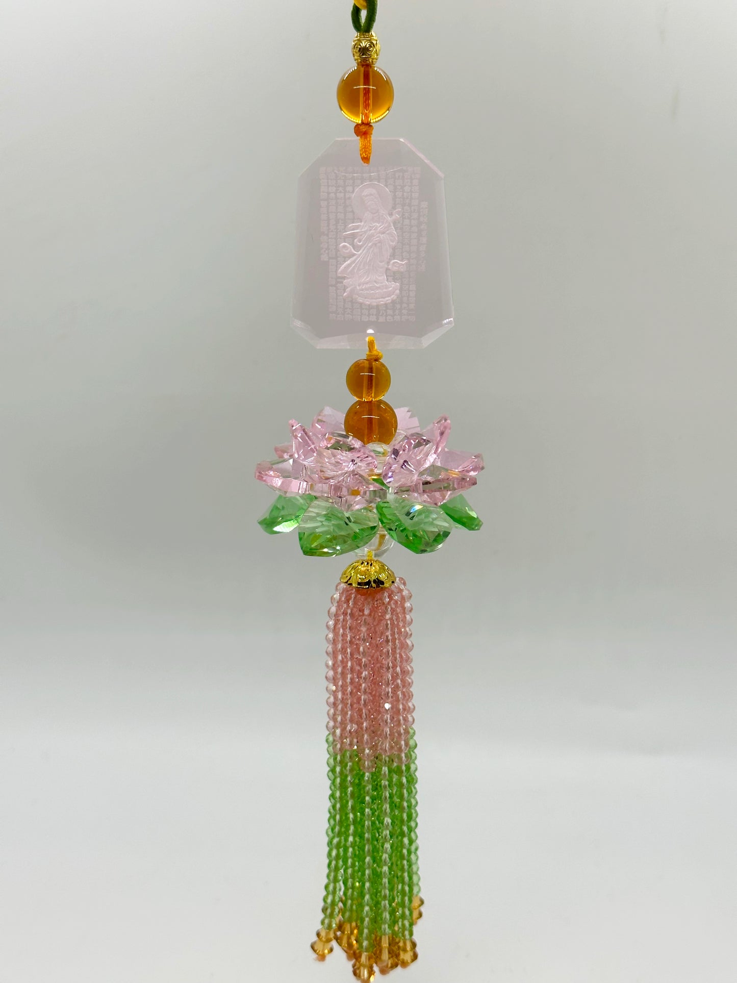 6667 - Crystal Kuan Yin With Lotus Hanging