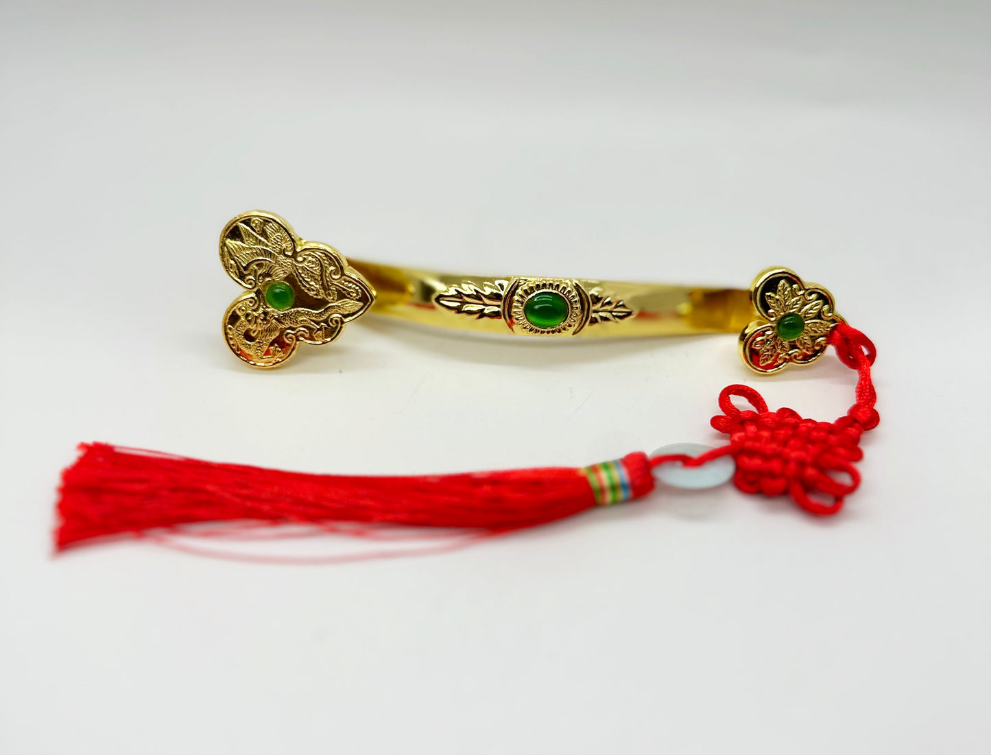 11008 - Golden Ru Yi With Mystic Knot - 14 1/2 Inches Length
