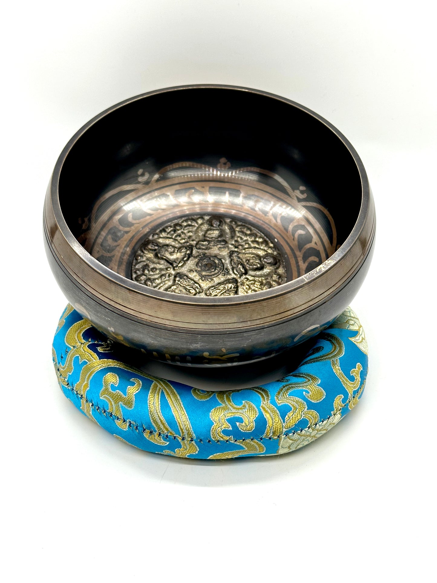 6689 - Singing Bowl with Om Mani Padme Hum Matra - 6 Inches